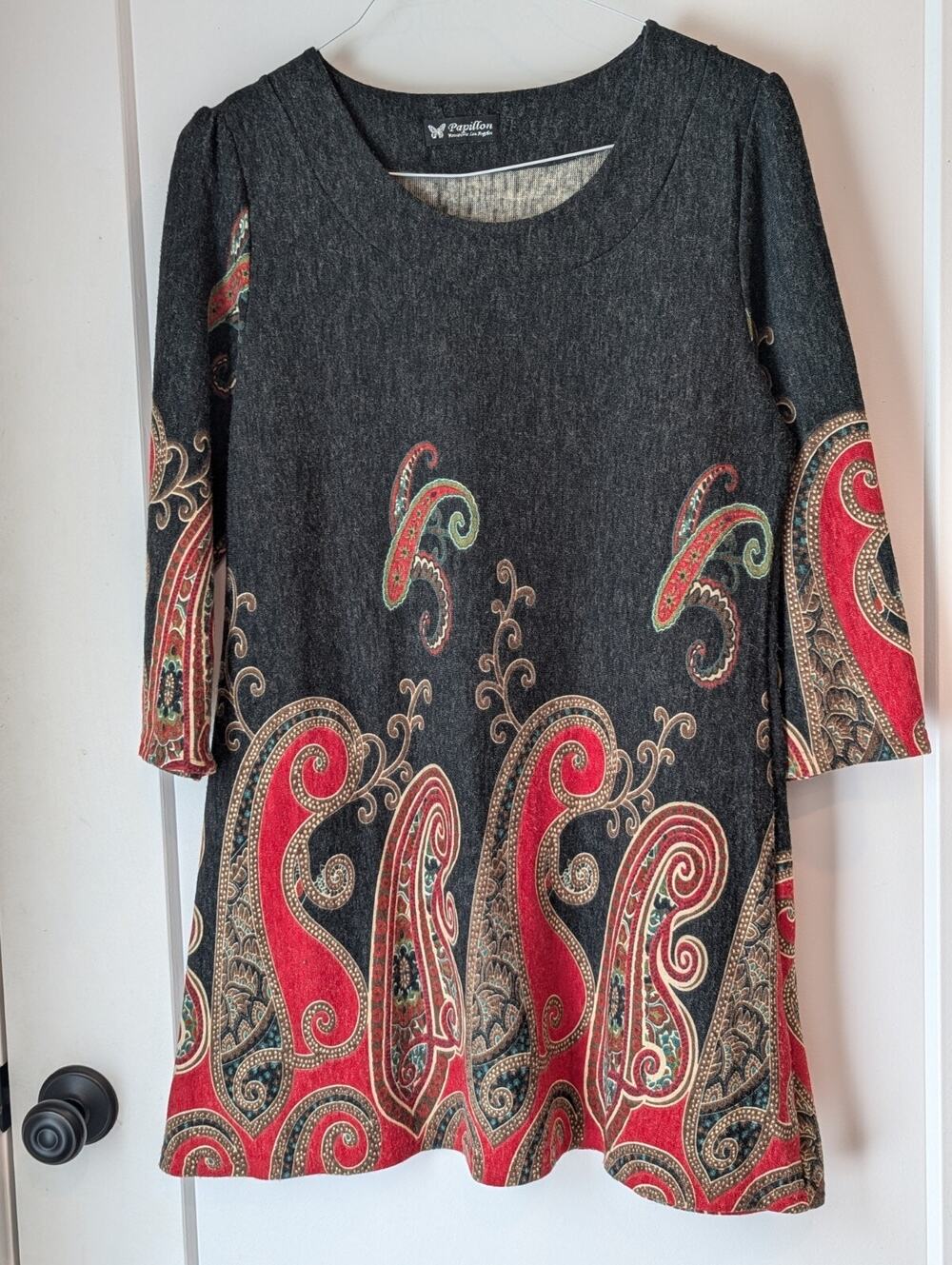 Papillon Ladies XL Short Shift Dress Gray Red Paisley Casual Grandmacore EUC